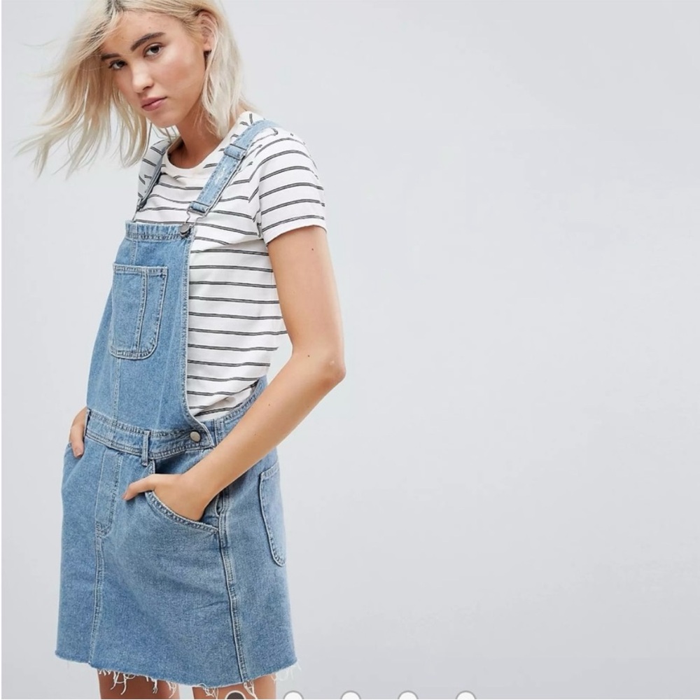 ASOS DESIGN Denim Midwash Blue Distress Fry Hem Dungaree Dress UK6 USA 2